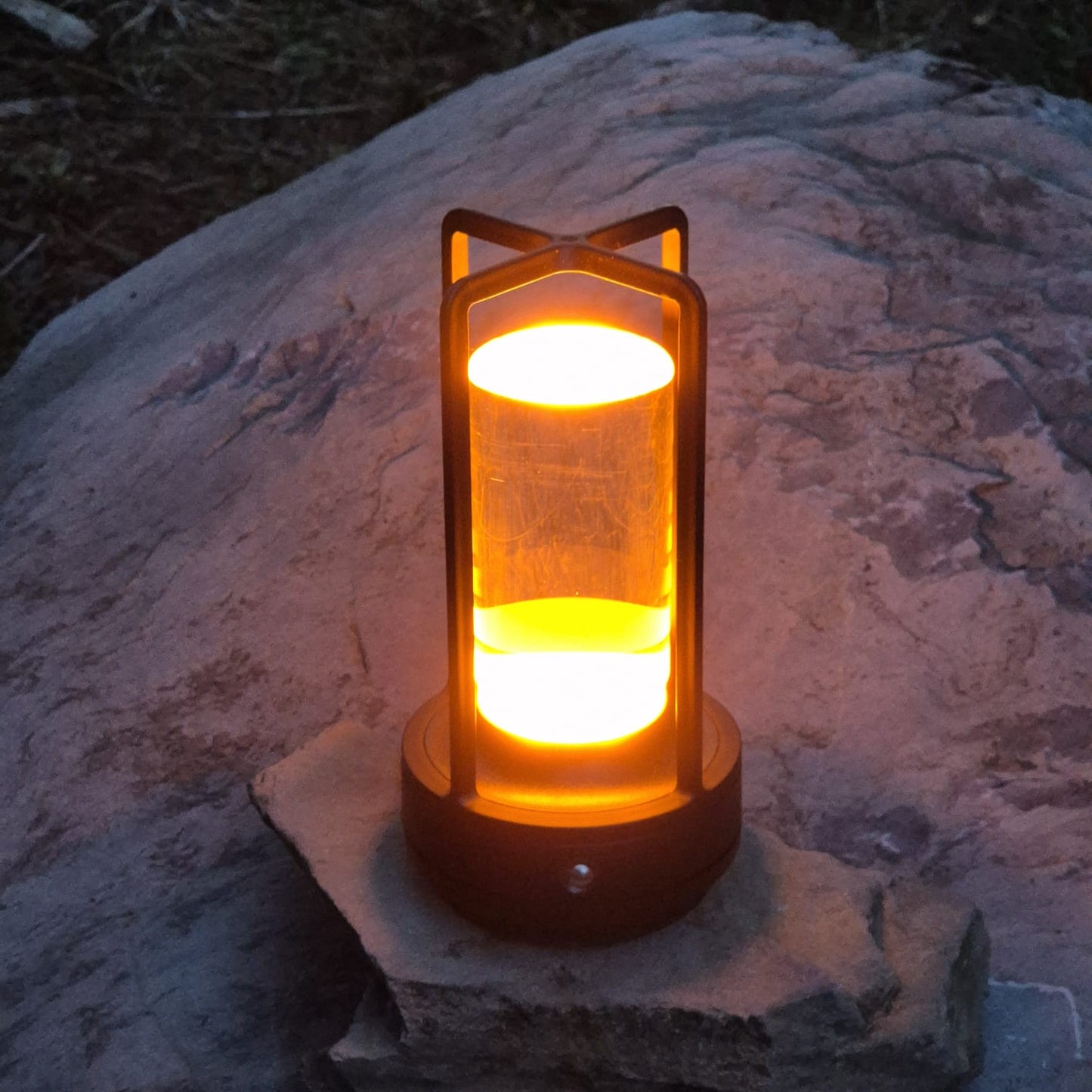 Dimmable USB Charging Table Lamp – 3 Farbmodi & Schnellladefunktion