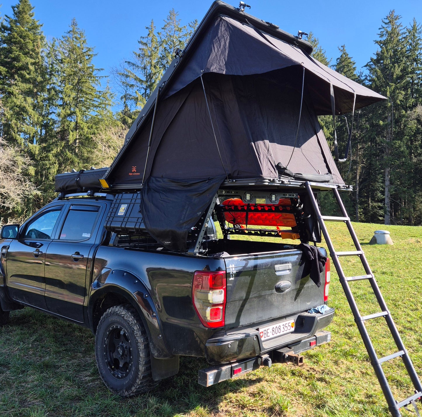 Alpin eXtreme Blackout – Hartschalen-Dachzelt mit 100 % Verdunkelung für 2+1 Personen